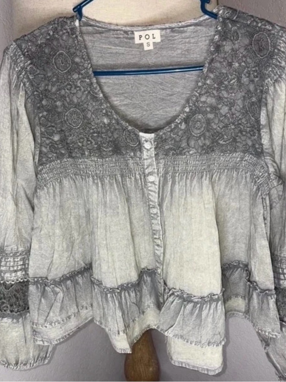 NWOT POL Gray Embroidered Button-Front Peasant Tunic